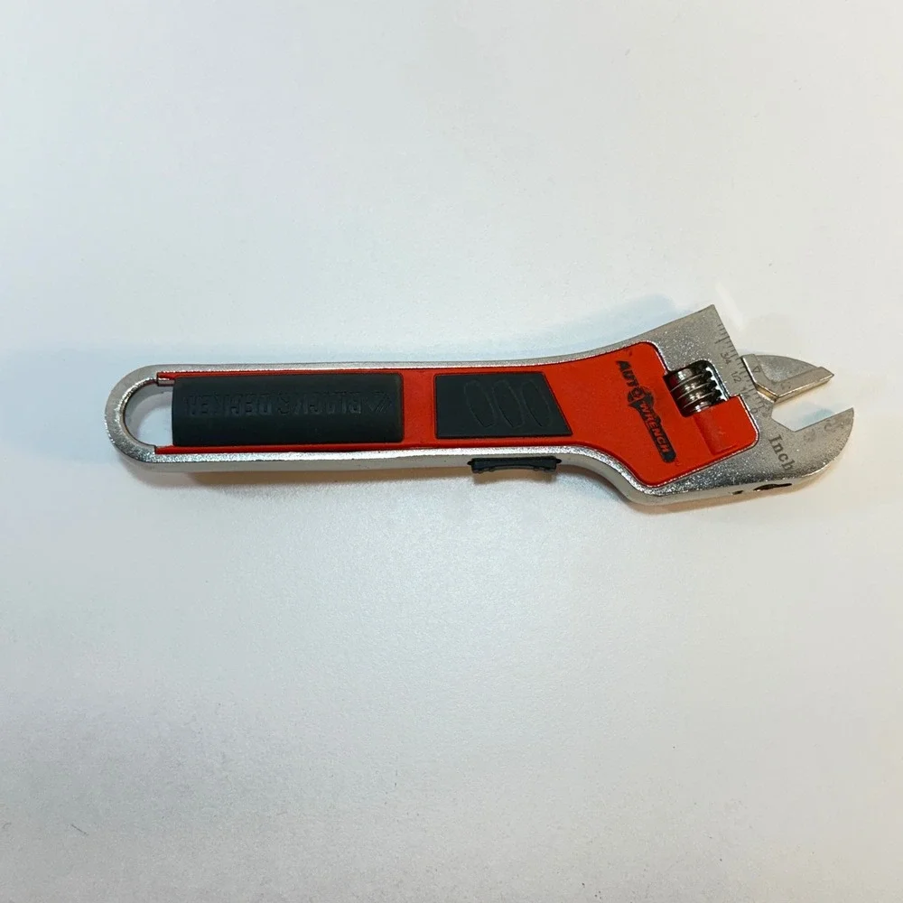 Black‎ & Decker Auto Wrench AAW100 Adjustable 8 Inch Orange Motorized Tool